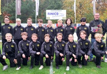 Nieuwe pakken voor JO13